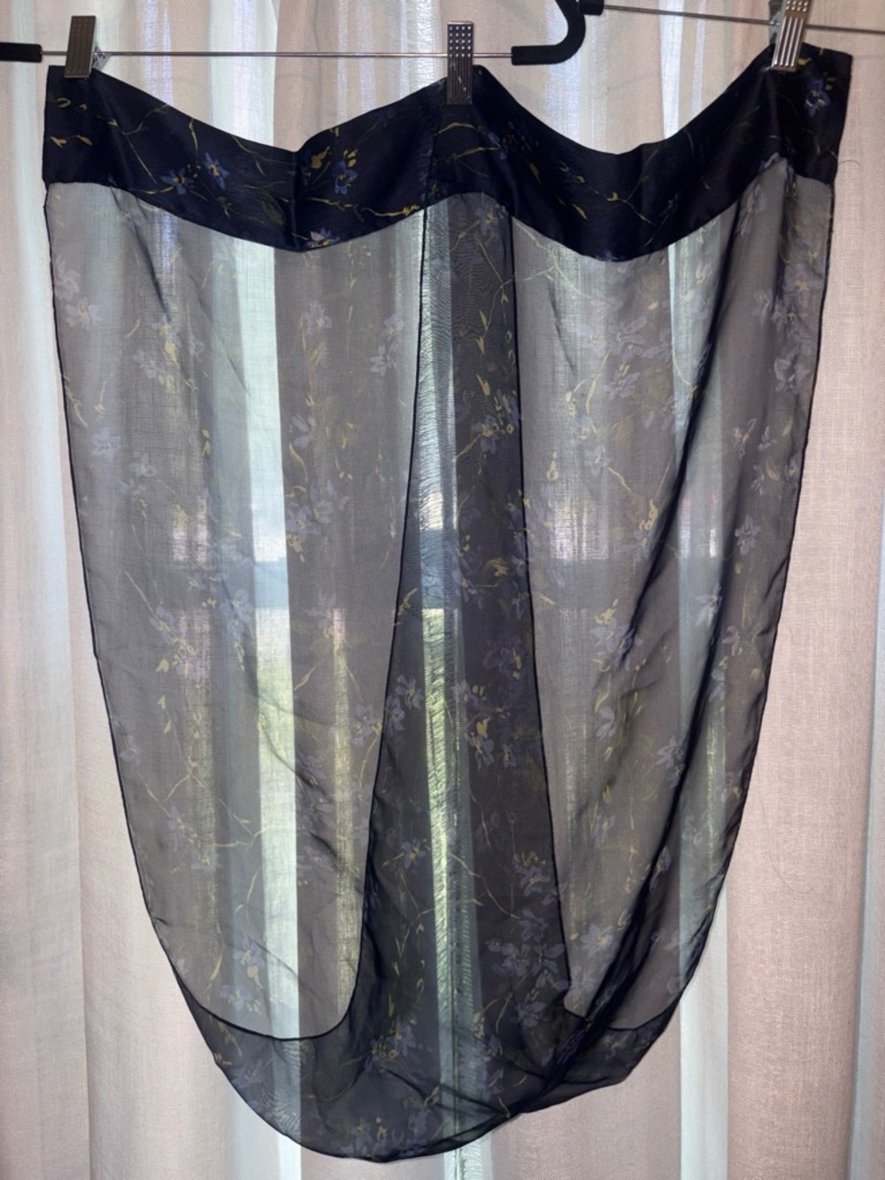 Floral Print Sheer Silk Oblong Scarf Dark Navy Blue Romantic Botanical EUC